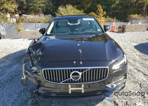 2017 Volvo S90 T6 Inscription z USA, uszkodzony, nr VIN YV1A22ML6H1001071